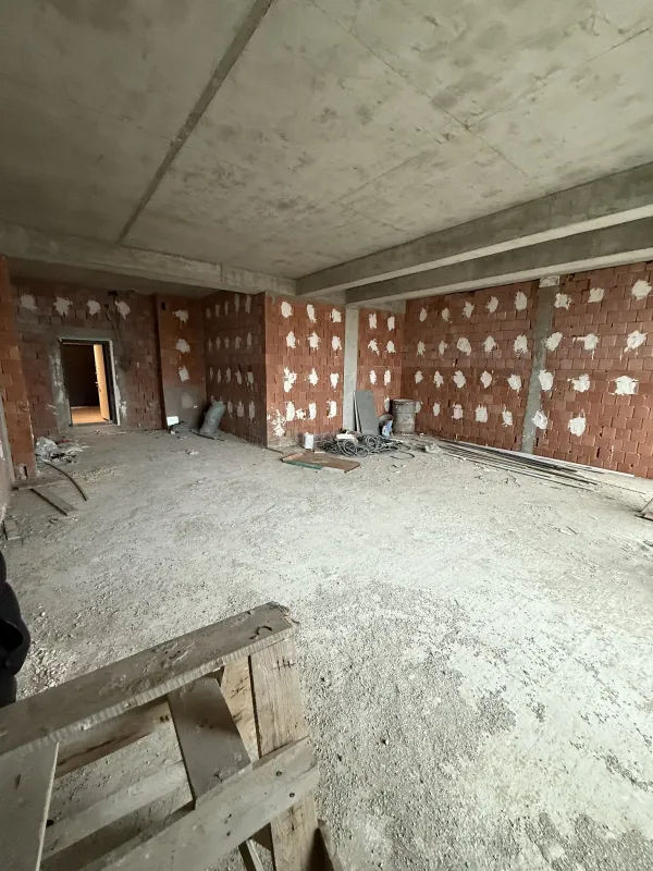 Satılır 2 otaqlı mənzil 85.6 m²