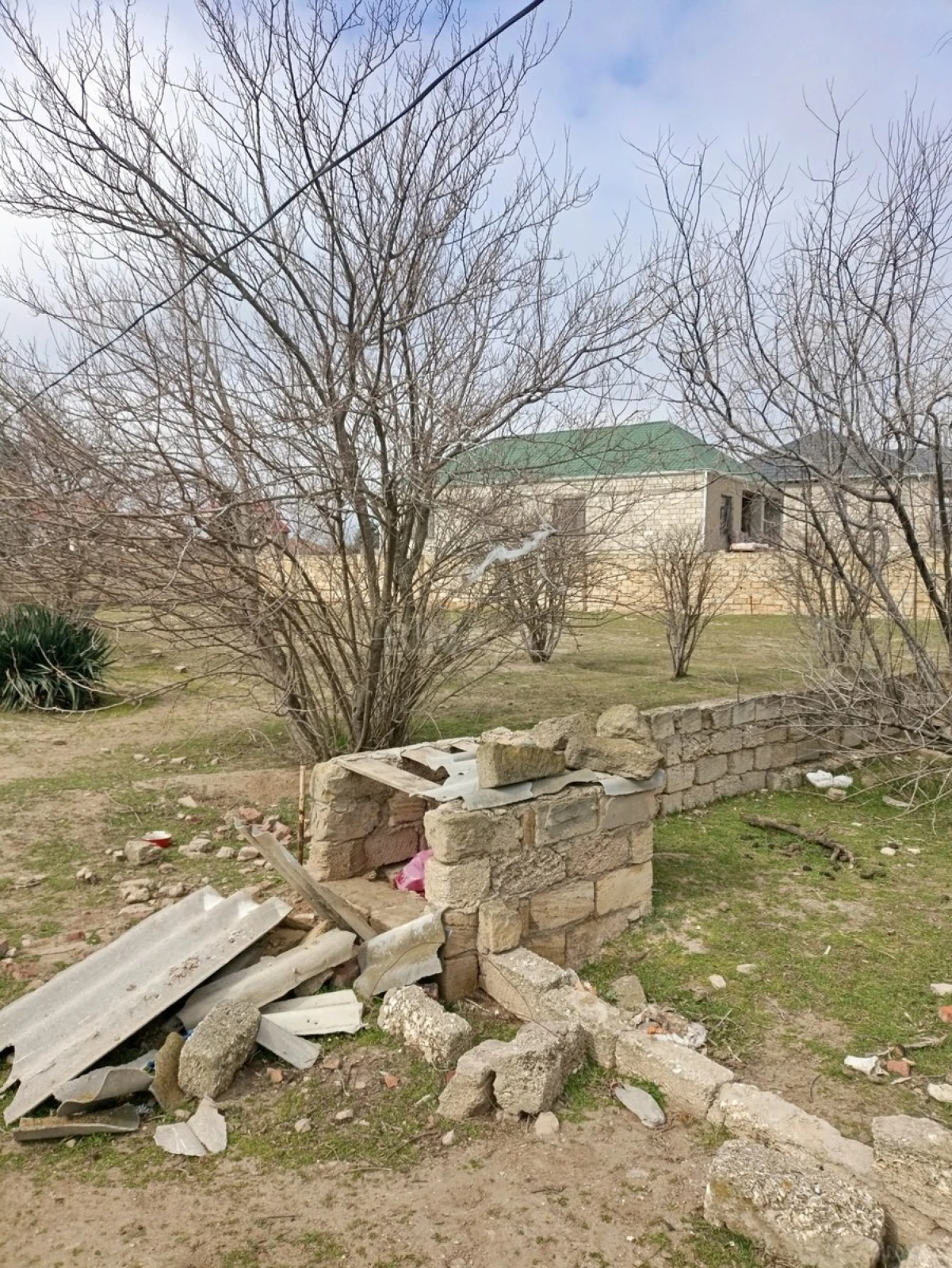 Satılır torpaq sahəsi 12 m²