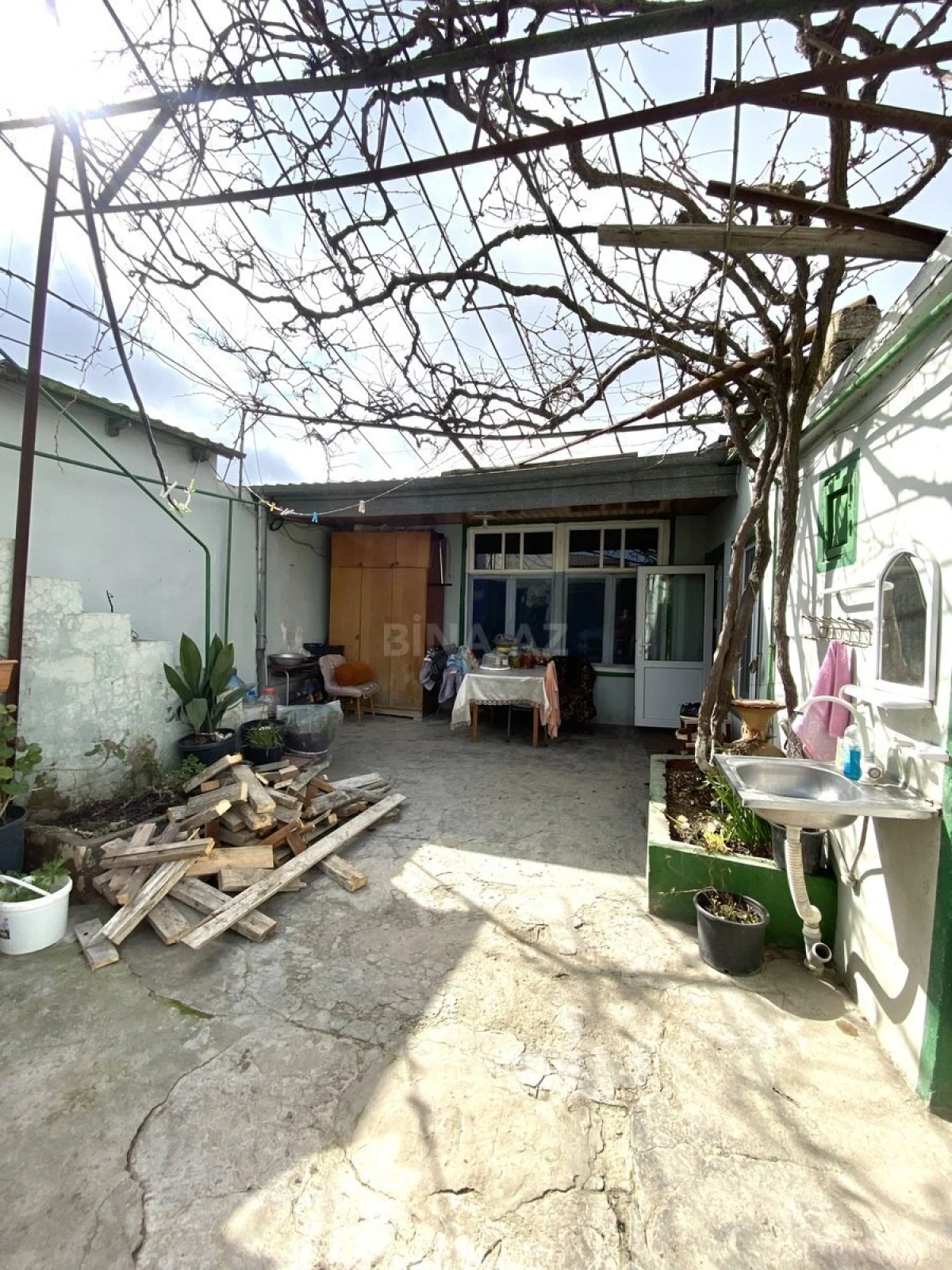 Satılır 3 otaqlı həyət evi 84 m²