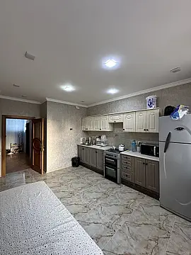 Satılır 3 otaqlı mənzil 137 m²