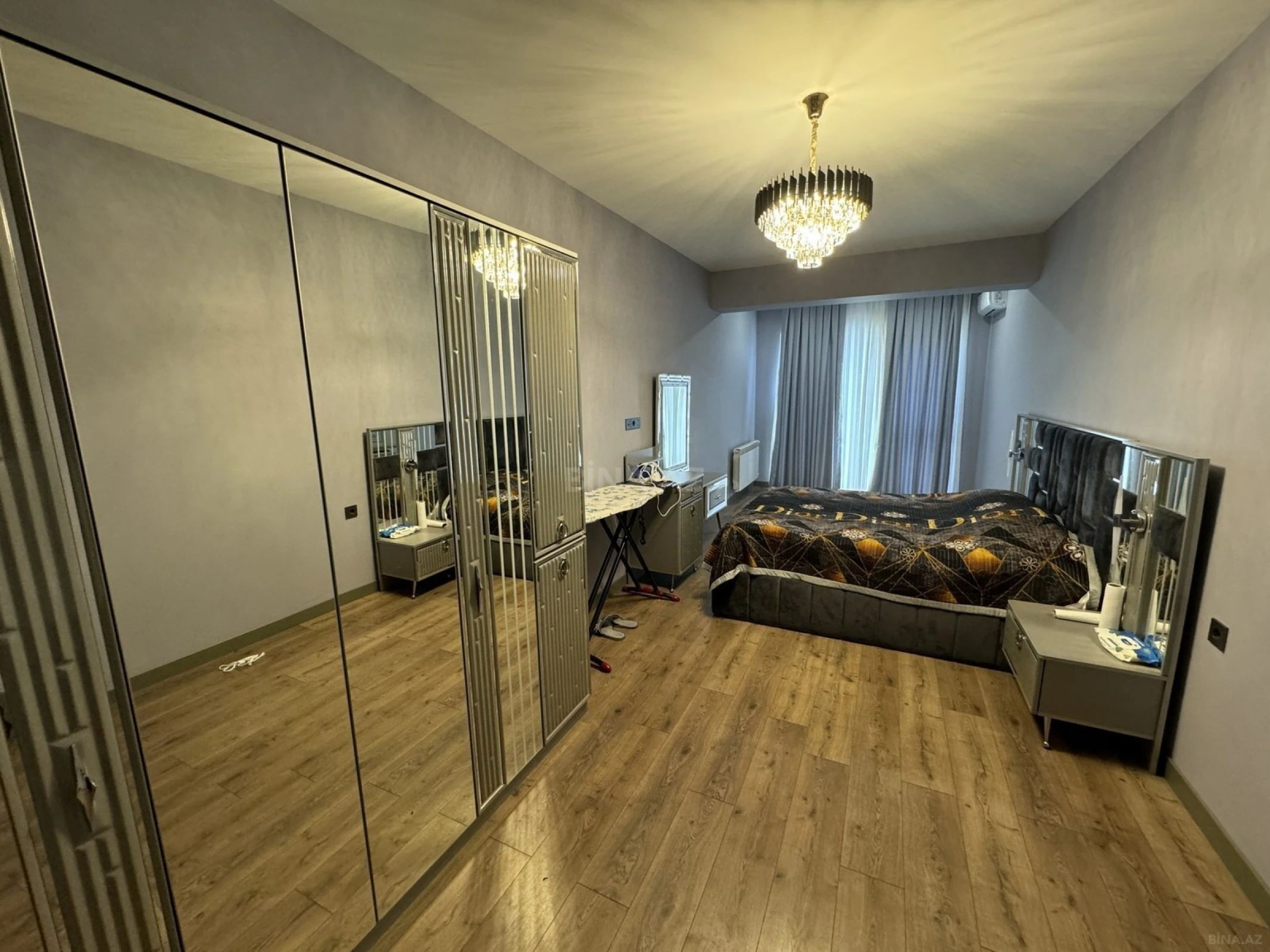 Kirayə verilir 2 otaqlı mənzil 120 m²