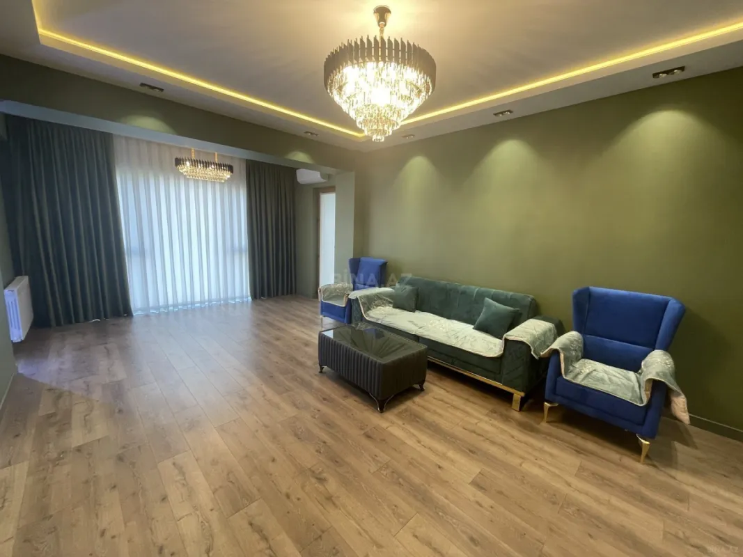 Kirayə verilir 2 otaqlı mənzil 120 m²