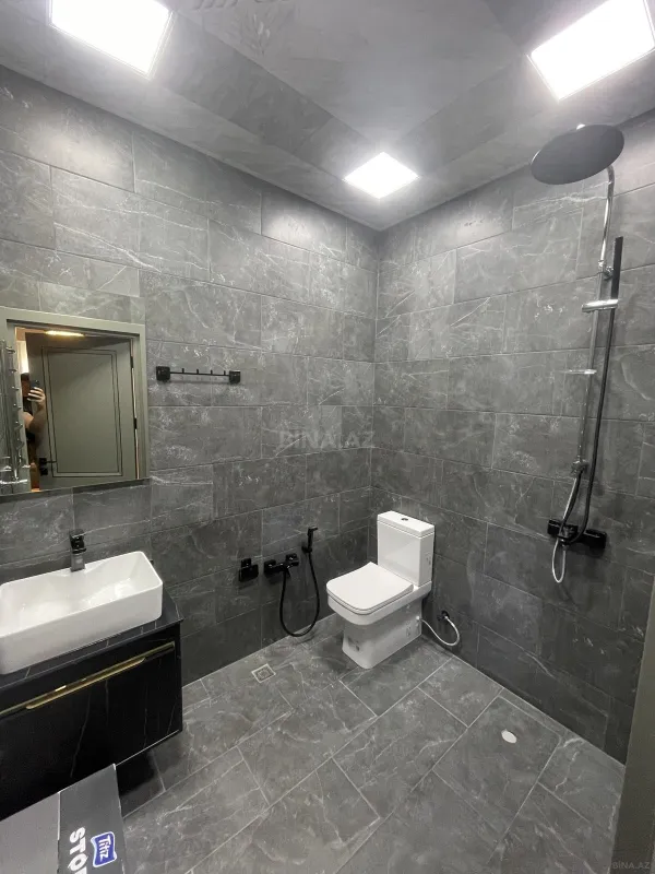 Kirayə verilir 2 otaqlı mənzil 120 m²