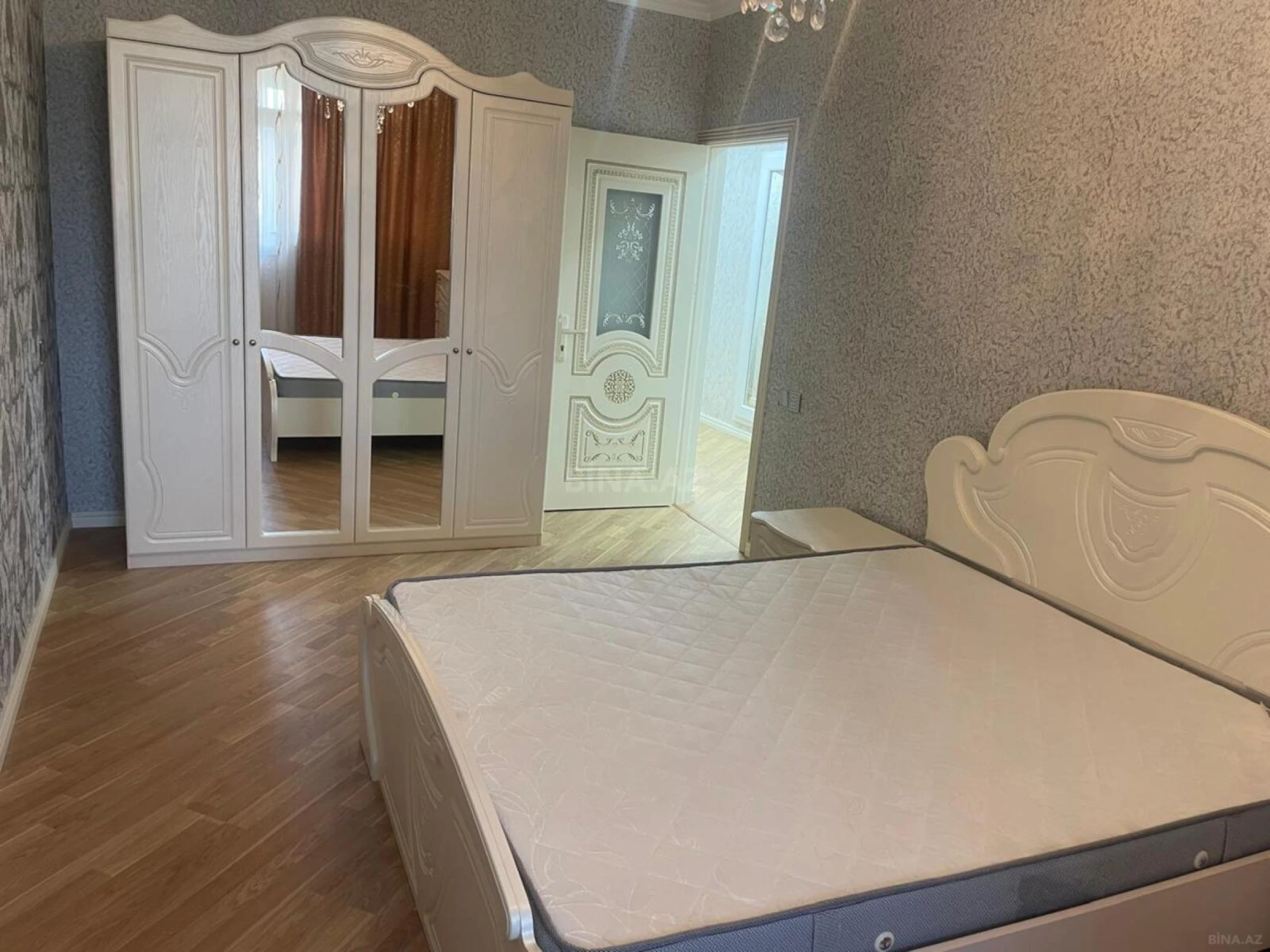 Kirayə verilir 3 otaqlı mənzil 90 m²