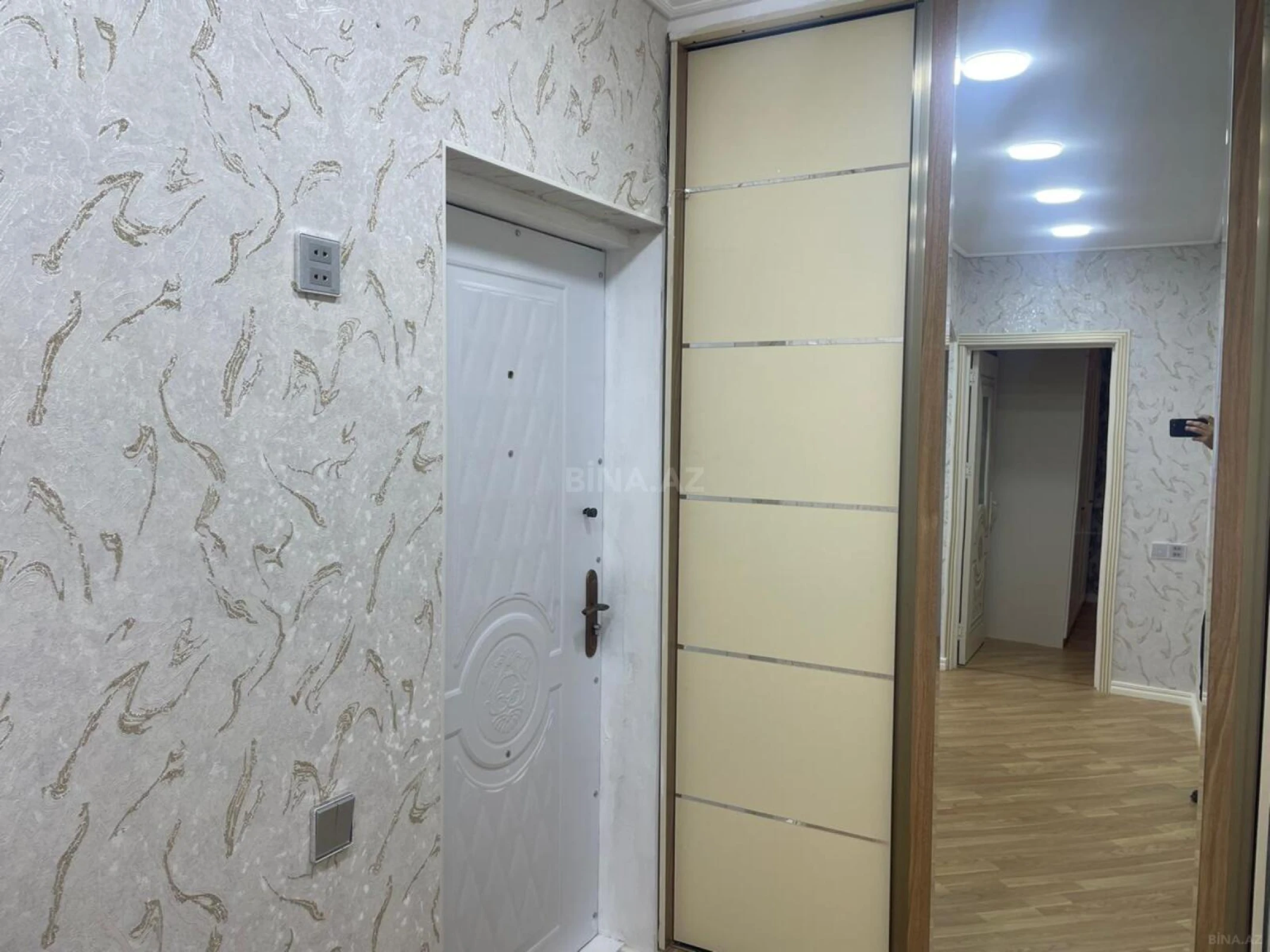 Kirayə verilir 3 otaqlı mənzil 90 m²