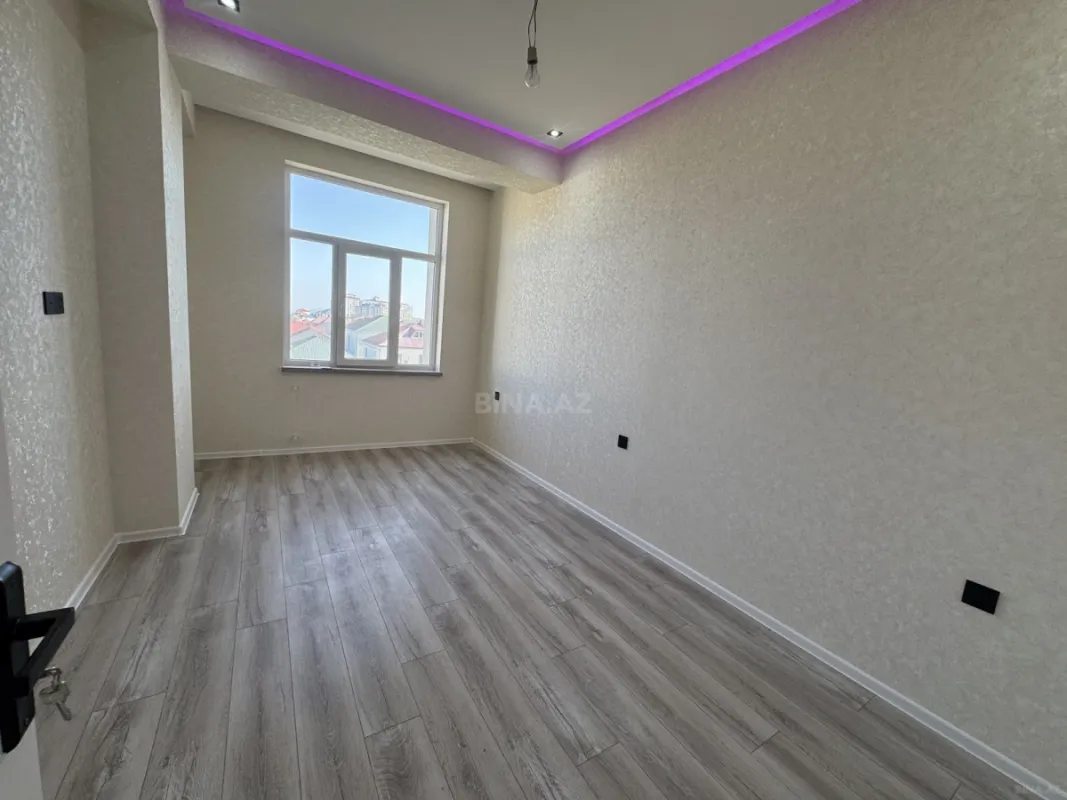 Satılır 2 otaqlı mənzil 75 m²