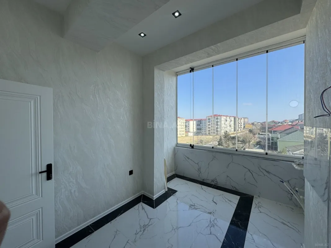 Satılır 2 otaqlı mənzil 75 m²