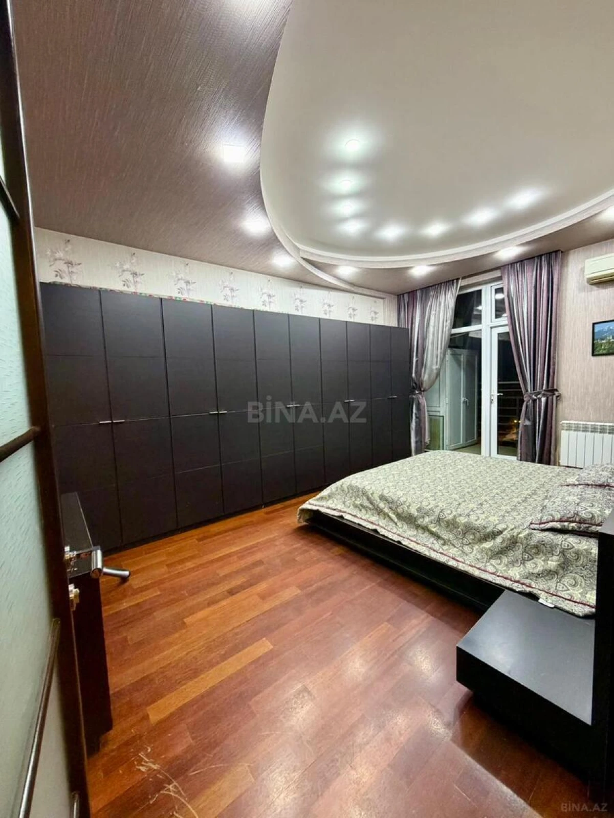 Kirayə verilir 3 otaqlı mənzil 110 m²