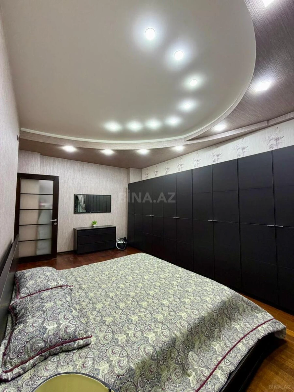 Kirayə verilir 3 otaqlı mənzil 110 m²