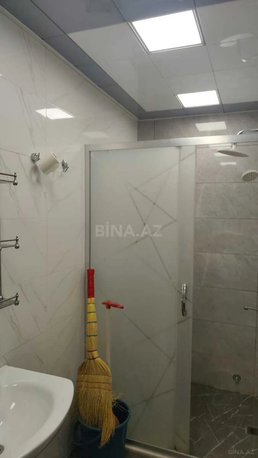 Kirayə verilir 2 otaqlı mənzil 70 m²