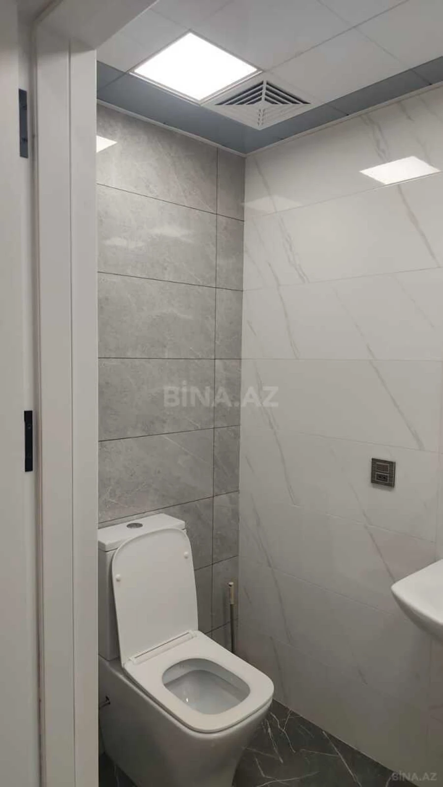 Kirayə verilir 2 otaqlı mənzil 70 m²