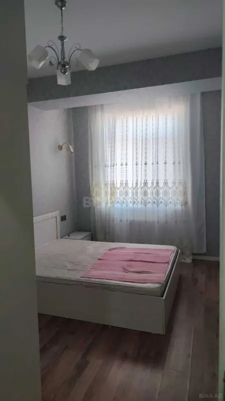 Kirayə verilir 2 otaqlı mənzil 70 m²