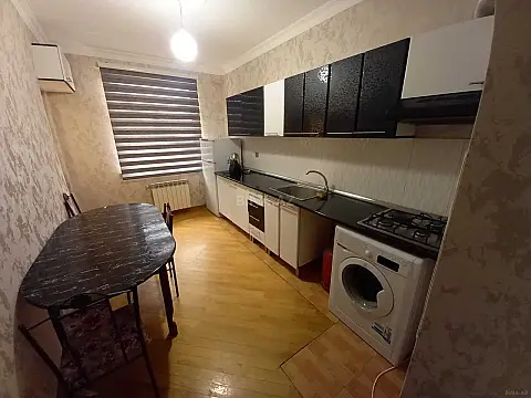 Kirayə verilir 2 otaqlı mənzil 70 m²