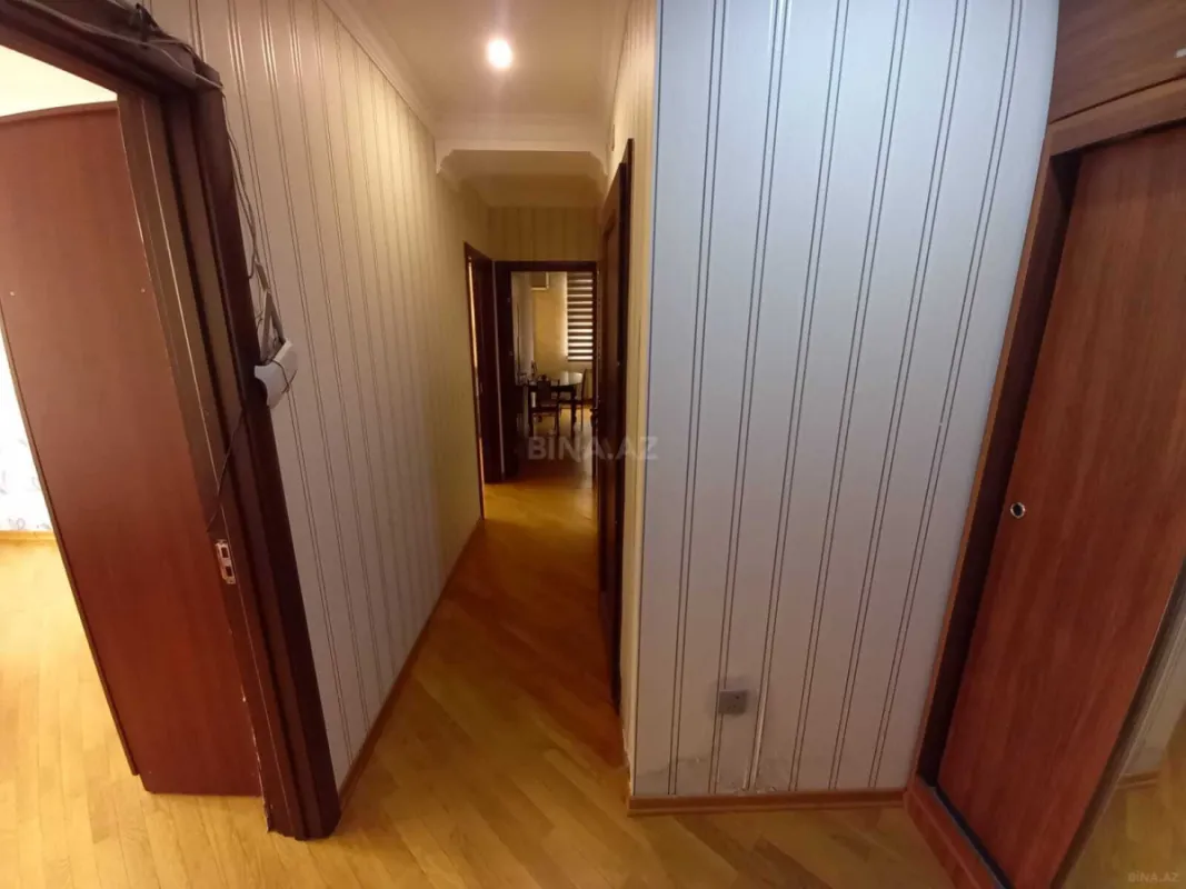 Kirayə verilir 2 otaqlı mənzil 70 m²