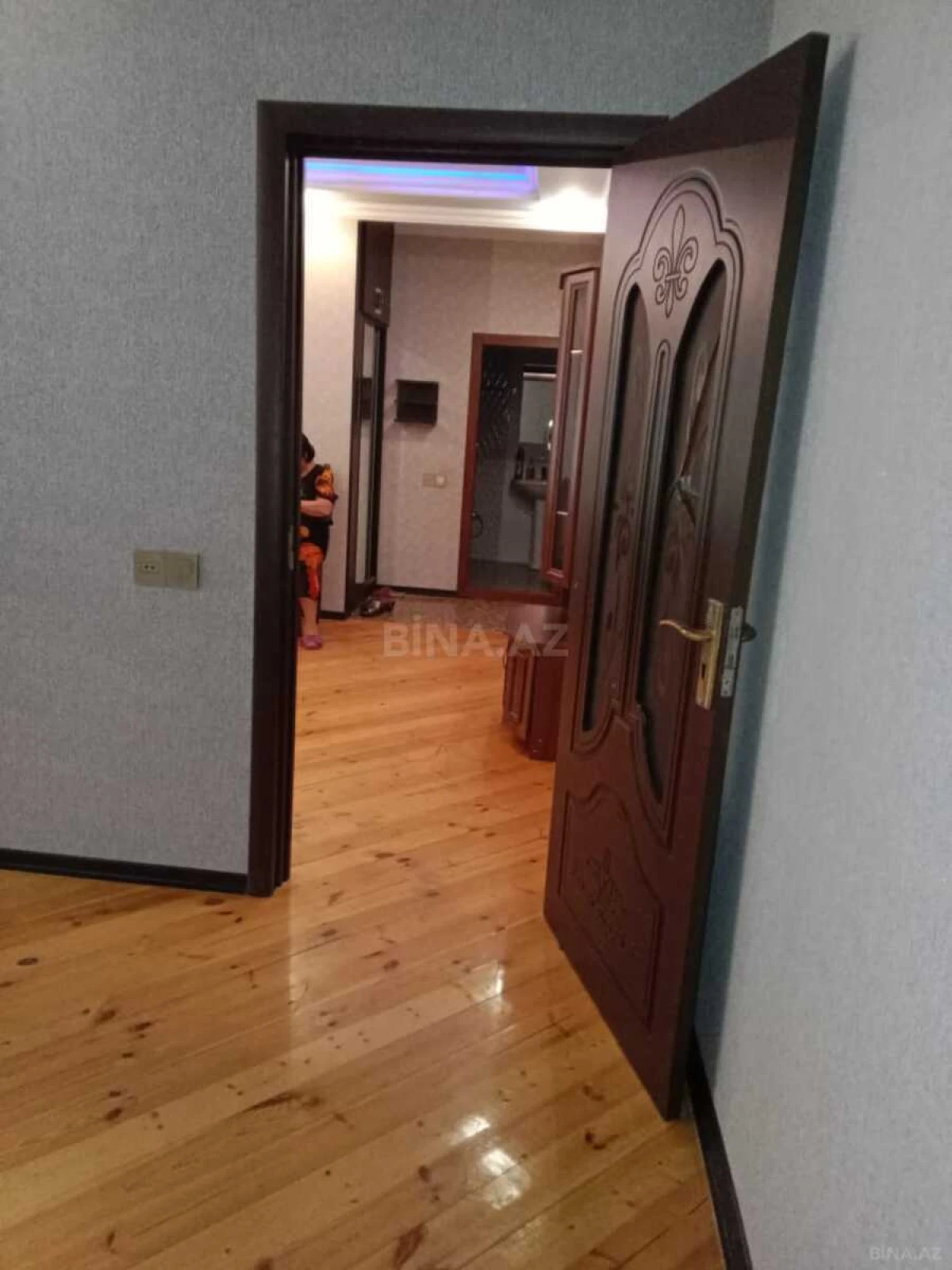 Kirayə verilir 2 otaqlı mənzil 70 m²