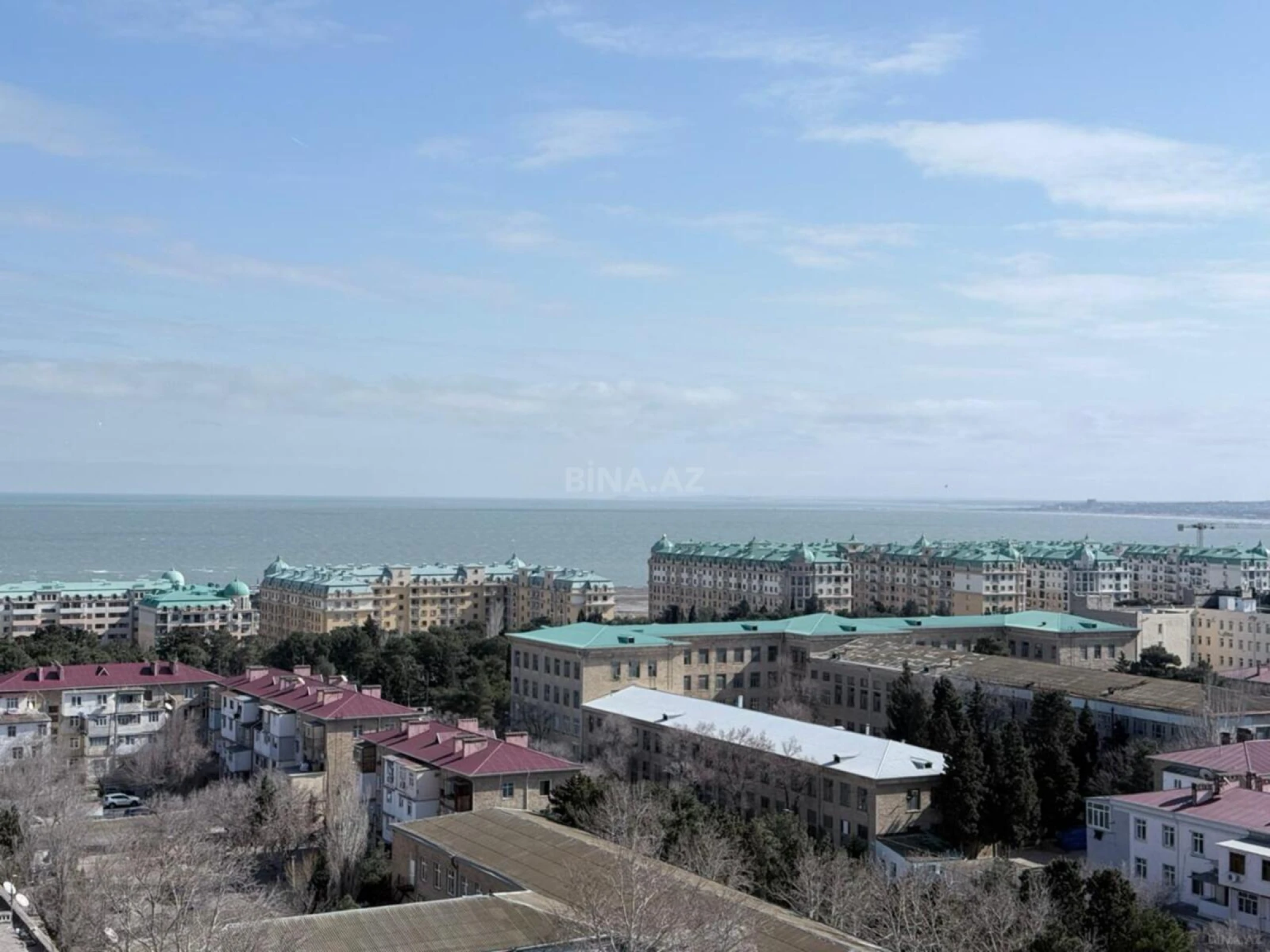 Satılır 3 otaqlı mənzil 127 m²