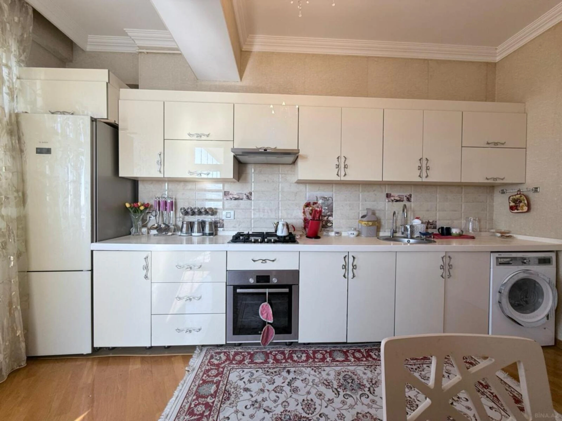 Satılır 3 otaqlı mənzil 127 m²