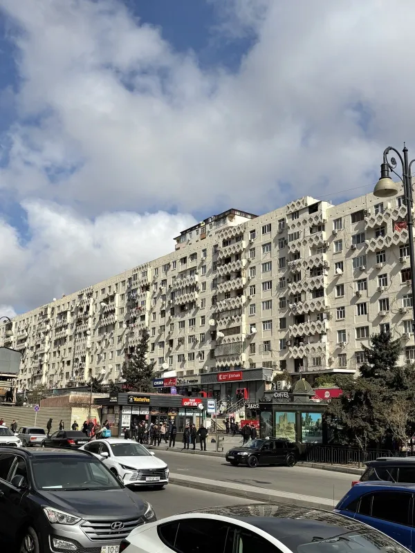Satılır 2 otaqlı mənzil 65 m²