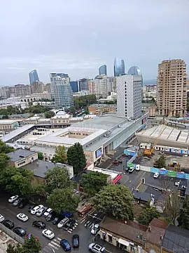 Kirayə verilir 2 otaqlı mənzil 72 m²