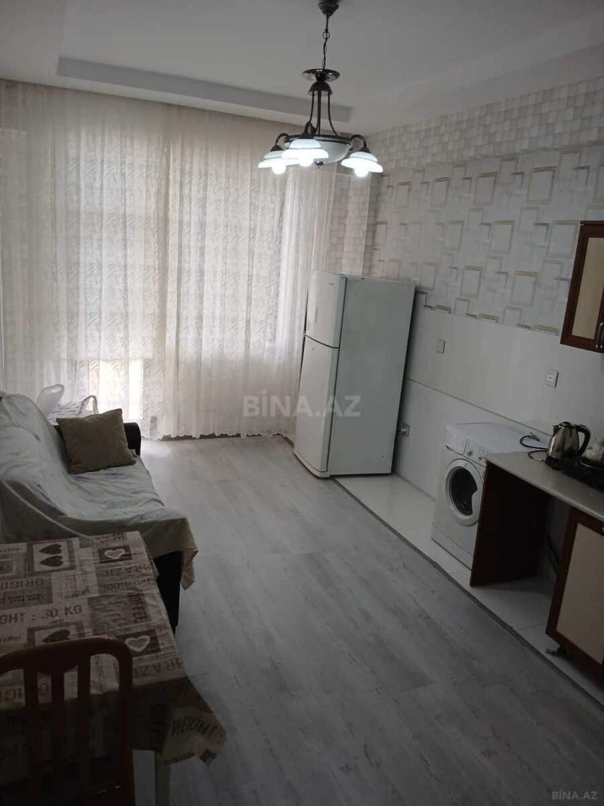 Kirayə verilir 2 otaqlı mənzil 72 m²