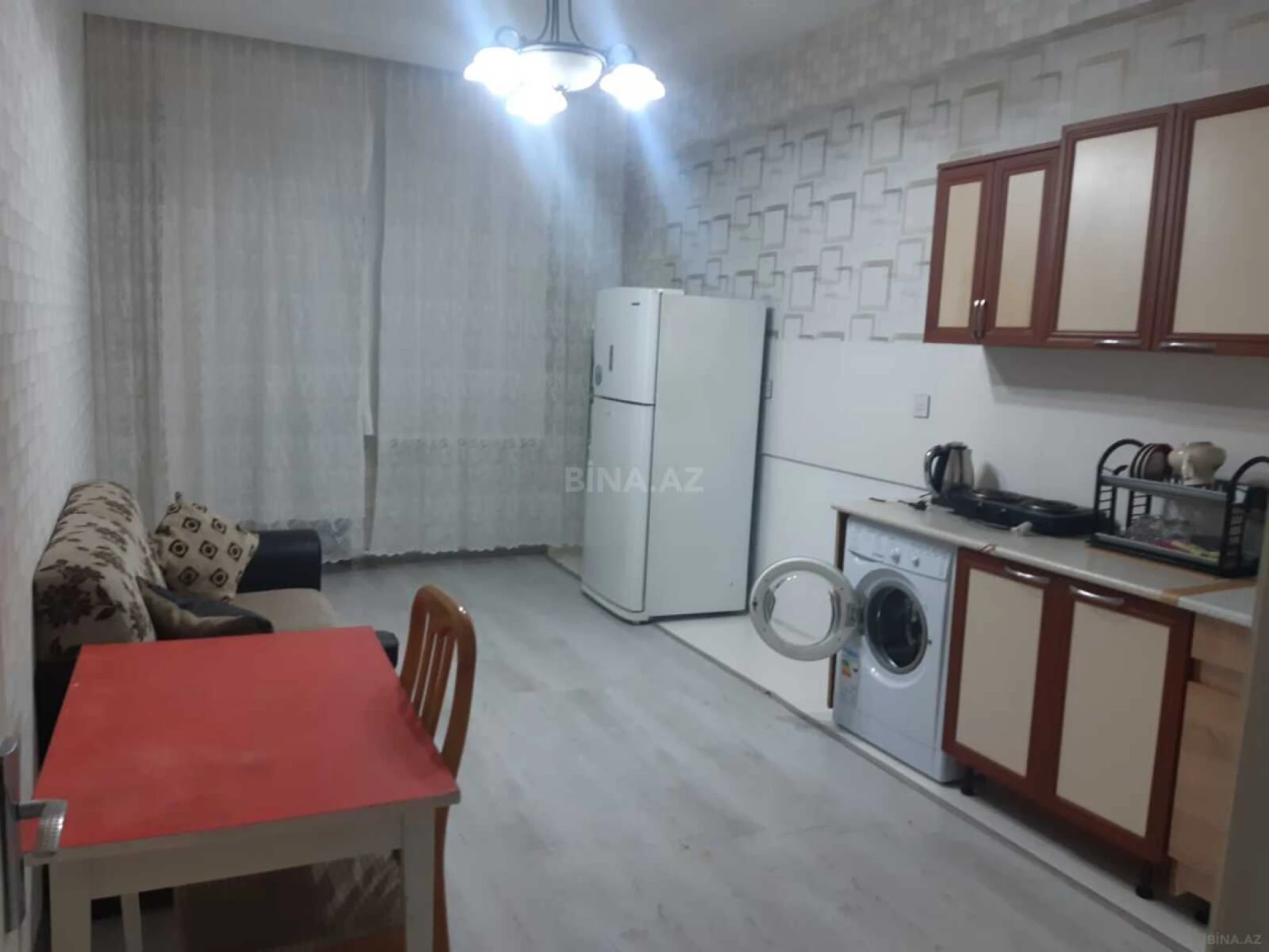 Kirayə verilir 2 otaqlı mənzil 72 m²