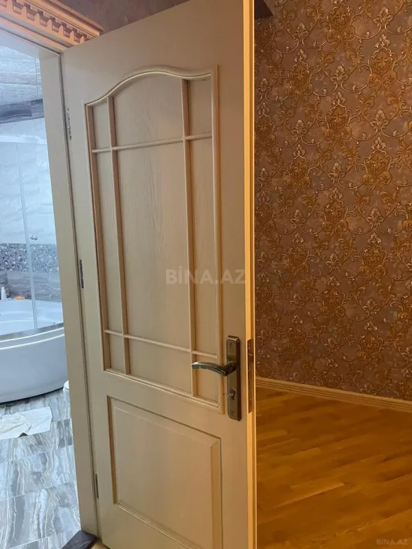 Kirayə verilir 4 otaqlı mənzil 170 m²