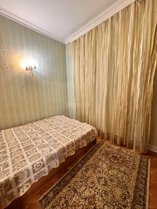 Kirayə verilir 2 otaqlı mənzil 60 m²