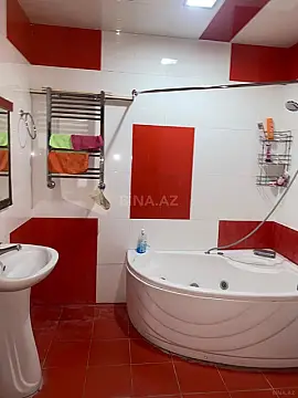 Kirayə verilir 2 otaqlı mənzil 80 m²