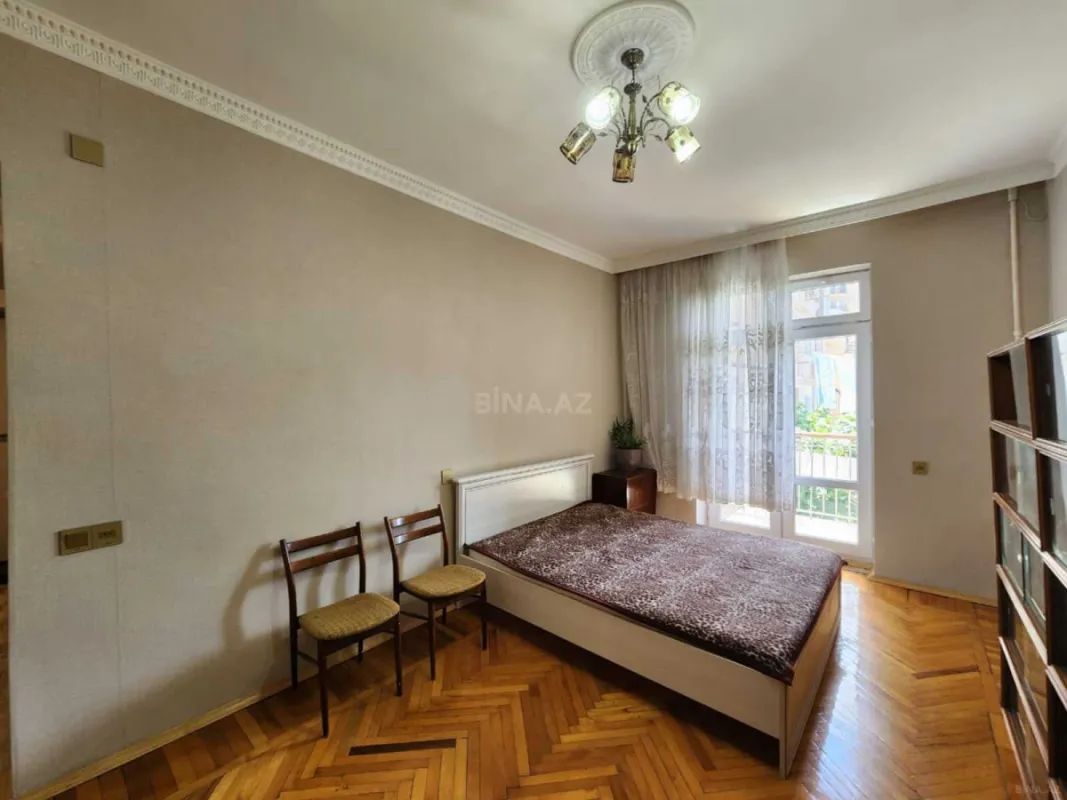 Kirayə verilir 2 otaqlı mənzil 70 m²