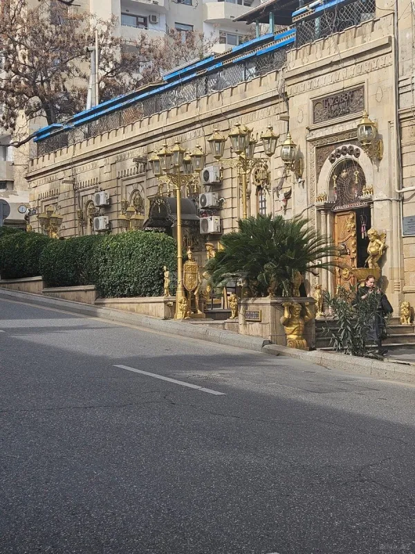 Satılır 3 otaqlı mənzil 95 m²