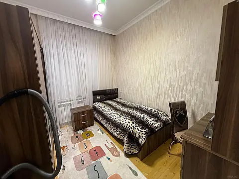 Satılır 4 otaqlı həyət evi 100 m²