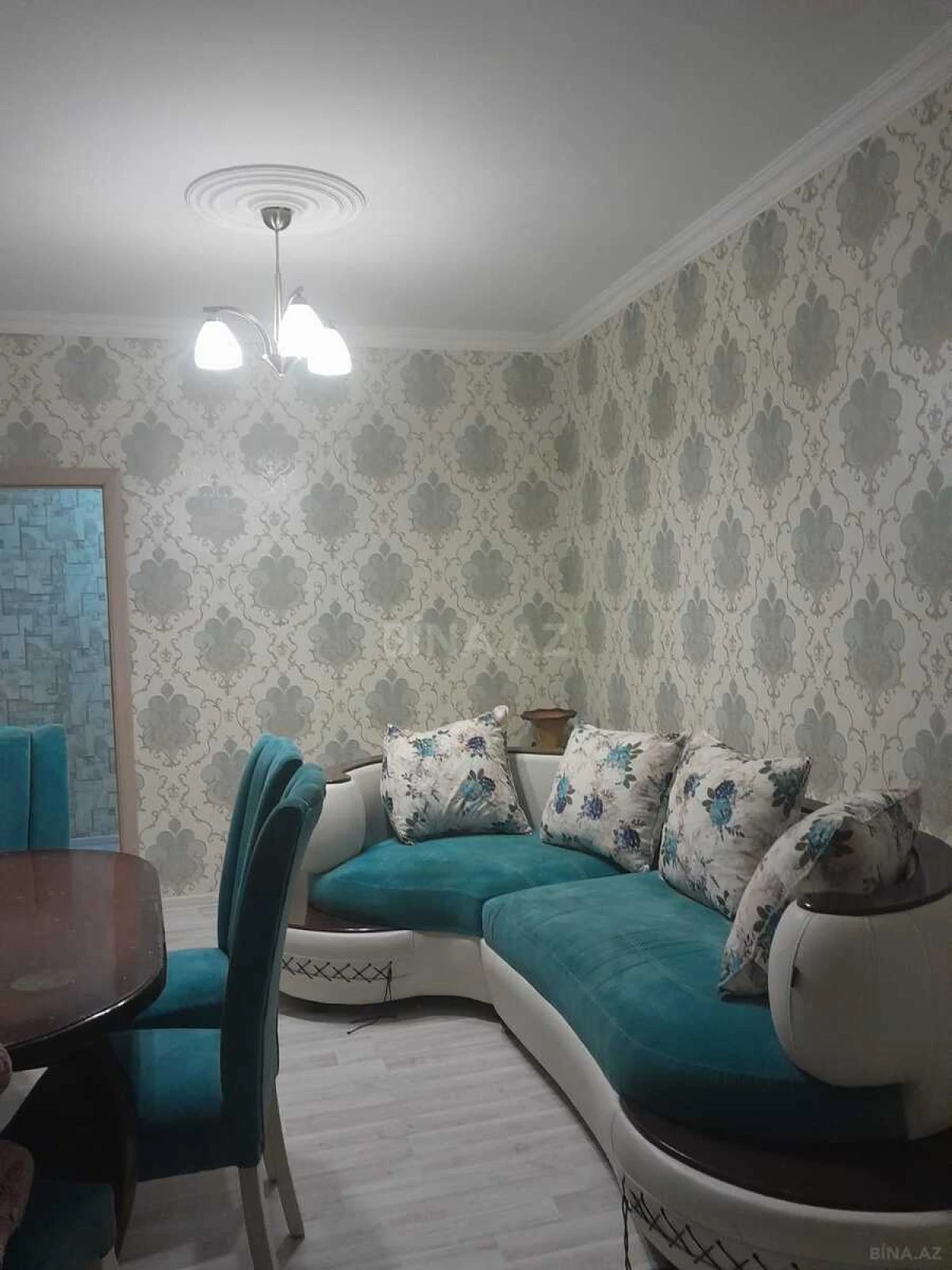 Kirayə verilir 2 otaqlı mənzil 53 m²