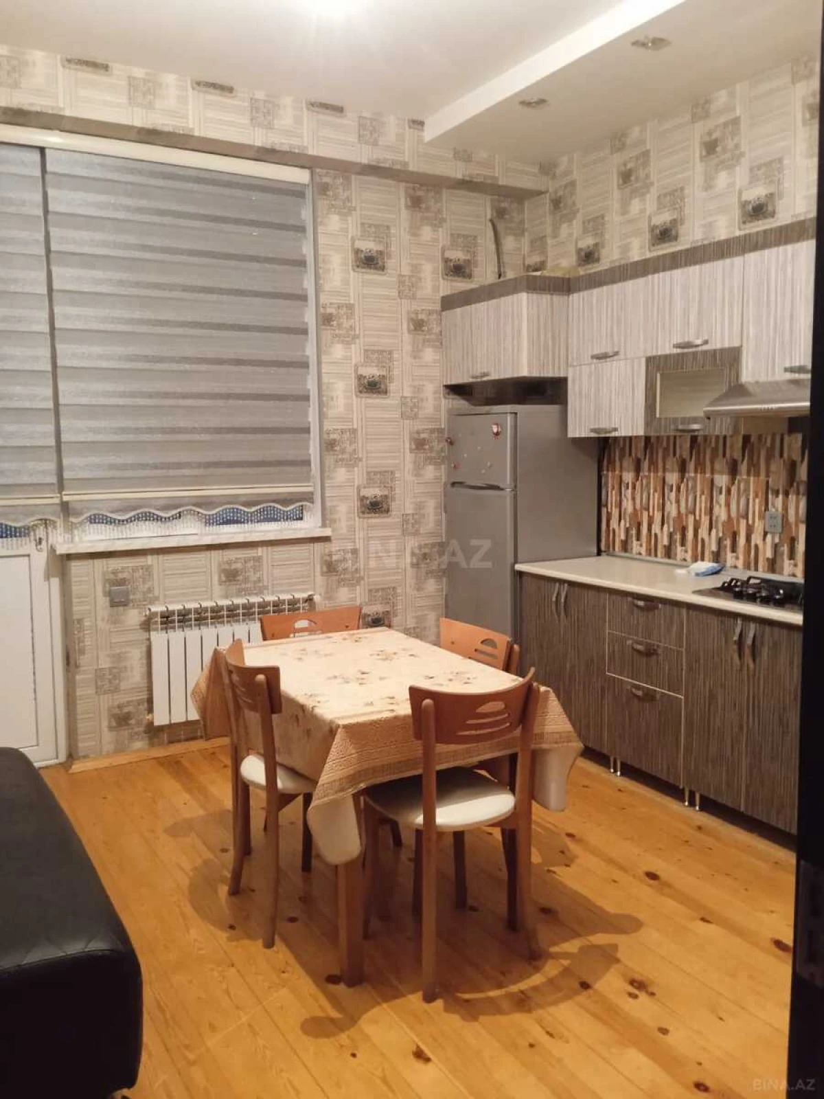 Kirayə verilir 2 otaqlı mənzil 81 m²