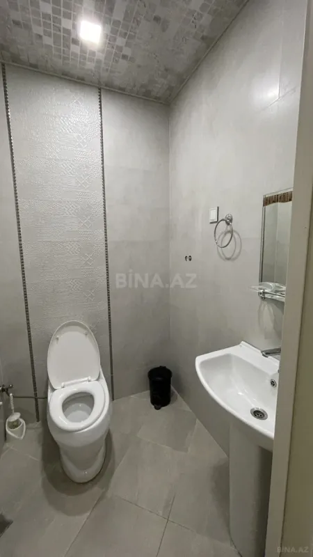 Satılır 8 otaqlı həyət evi 320 m²