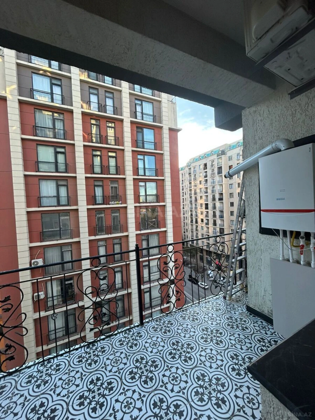 Satılır 2 otaqlı mənzil 70 m²