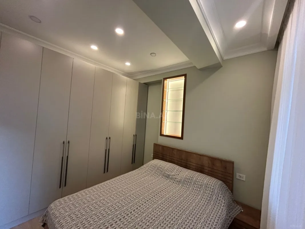 Satılır 2 otaqlı mənzil 70 m²