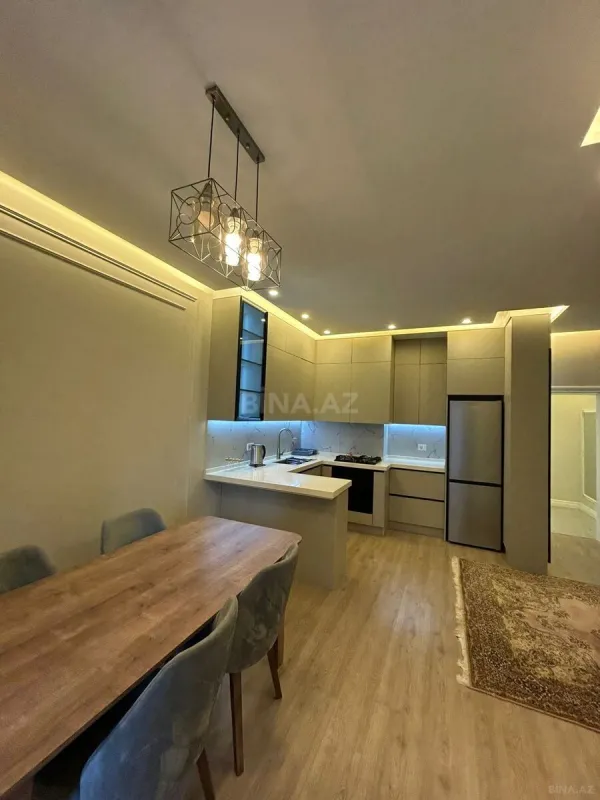 Satılır 2 otaqlı mənzil 70 m²