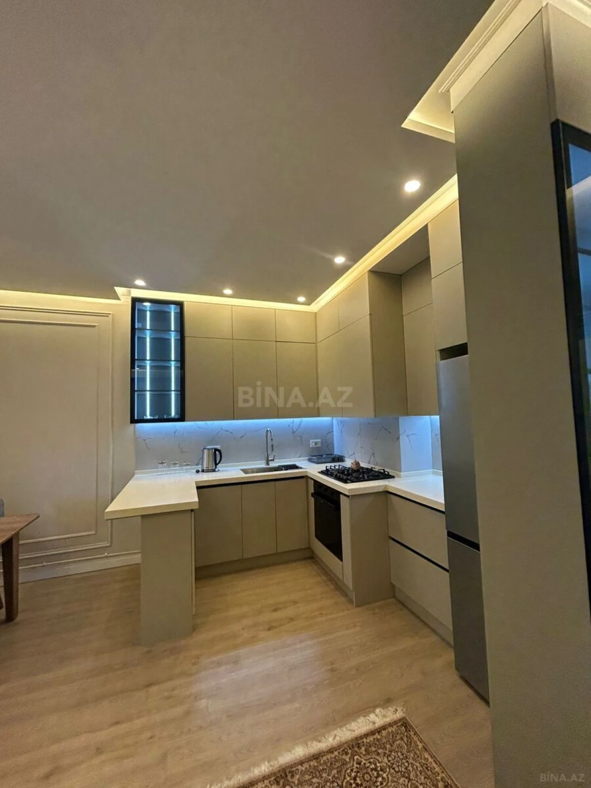 Satılır 2 otaqlı mənzil 70 m²