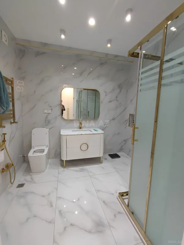 Satılır 2 otaqlı mənzil 68 m²