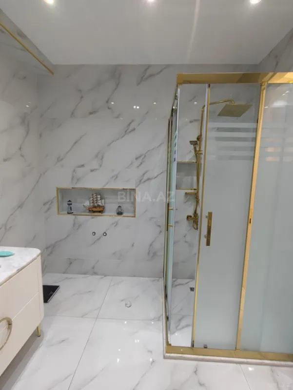 Satılır 2 otaqlı mənzil 68 m²