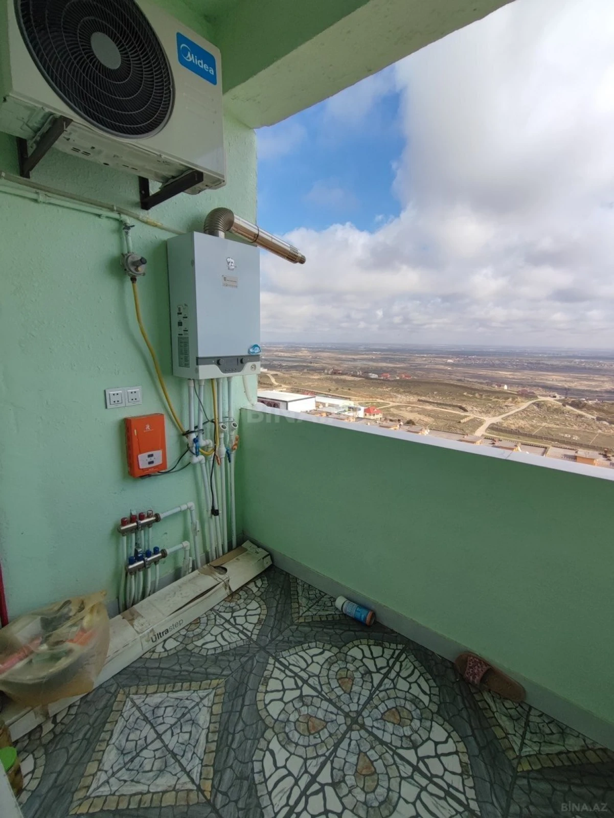 Satılır 2 otaqlı mənzil 68 m²