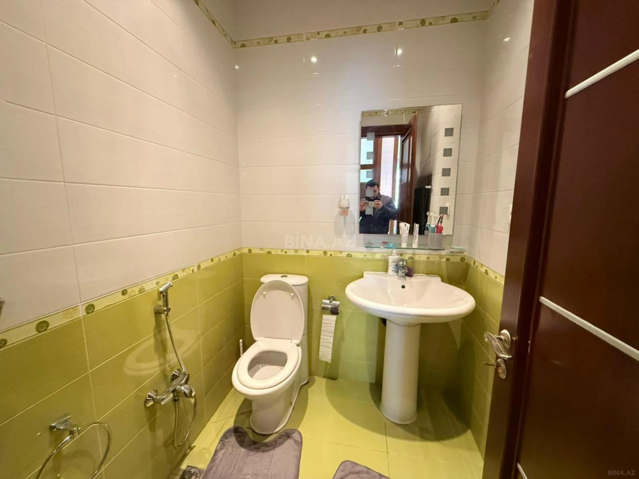 Satılır 3 otaqlı mənzil 150 m²