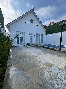Satılır 4 otaqlı həyət evi 130 m²