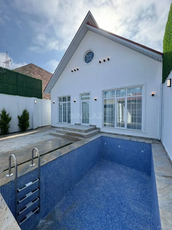 Satılır 4 otaqlı həyət evi 130 m²