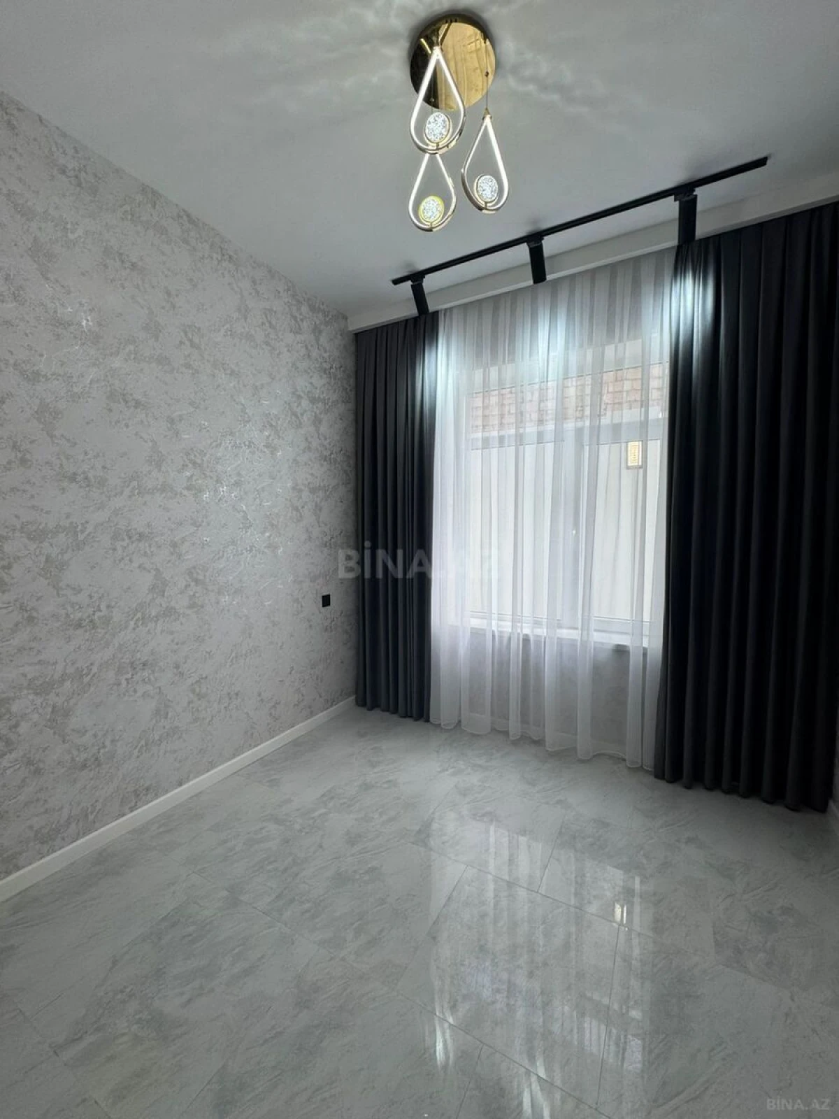 Satılır 4 otaqlı həyət evi 130 m²