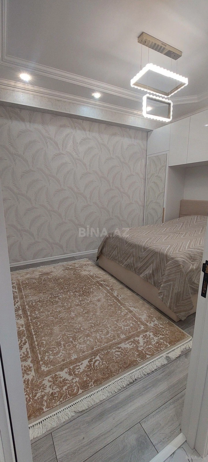 Satılır 2 otaqlı mənzil 65 m²