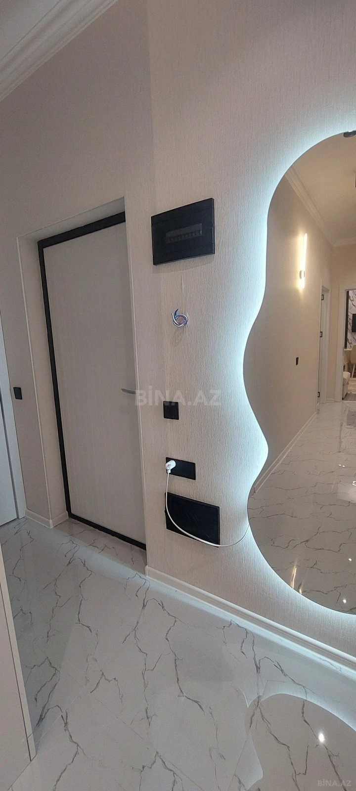 Satılır 2 otaqlı mənzil 65 m²