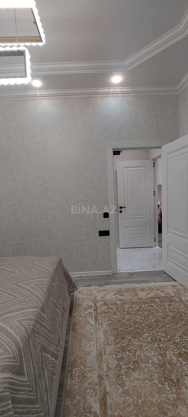 Satılır 2 otaqlı mənzil 65 m²