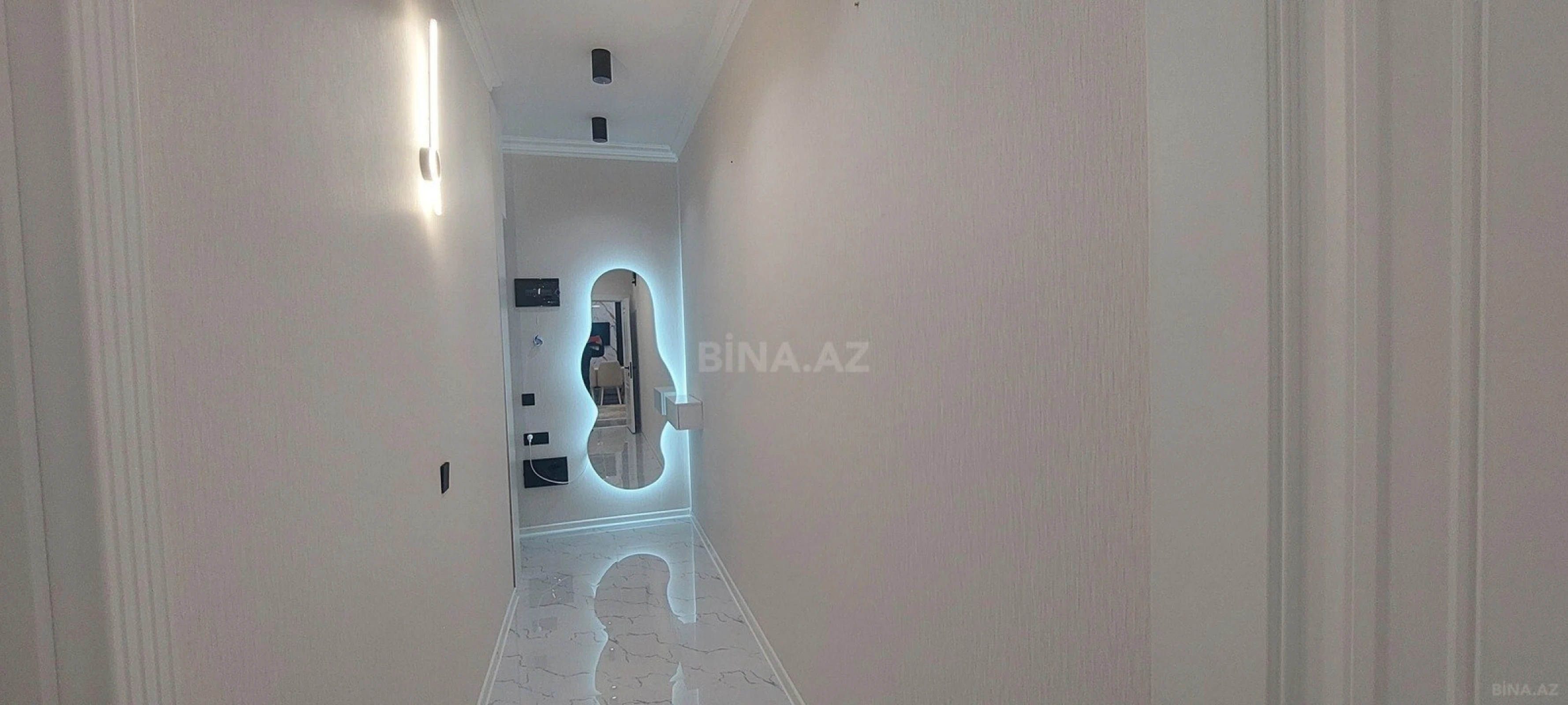 Satılır 2 otaqlı mənzil 65 m²