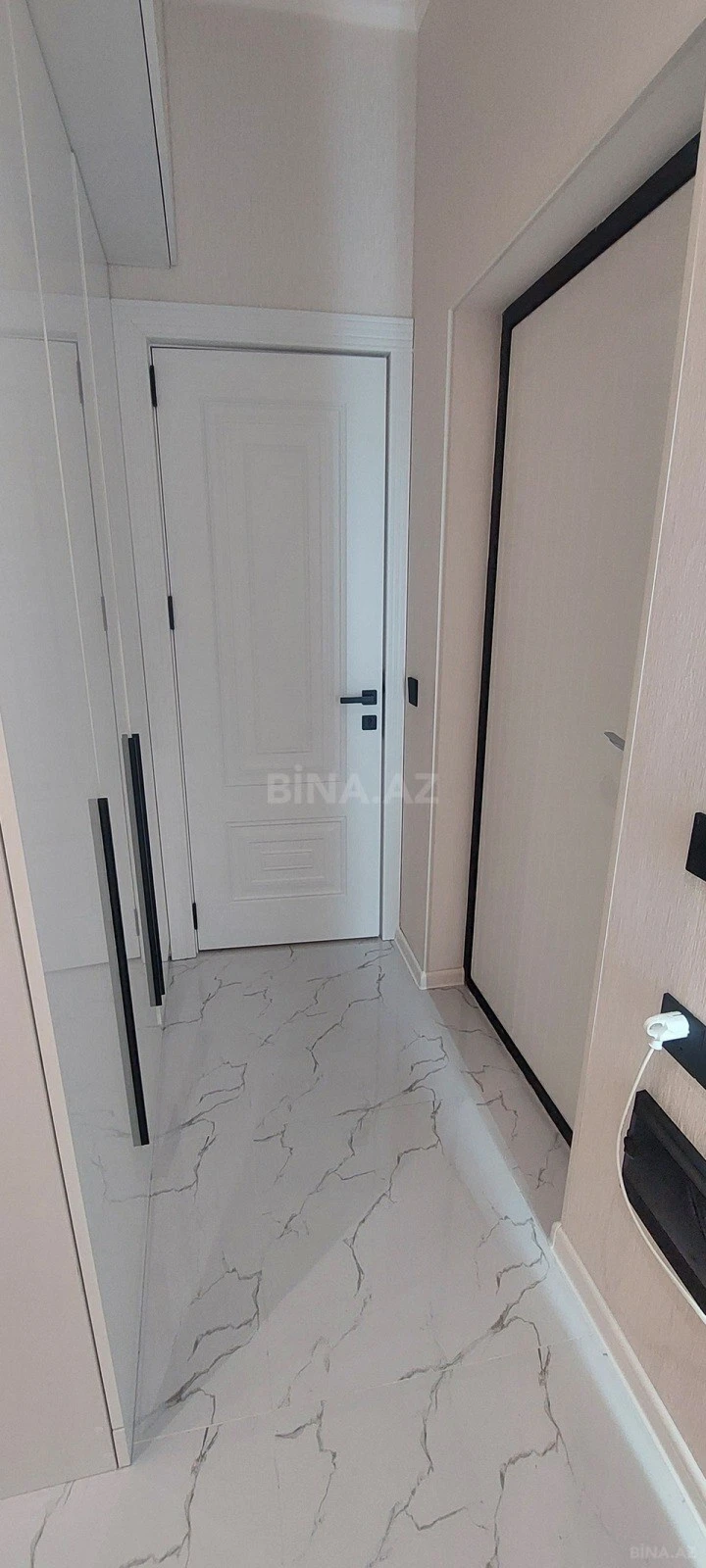 Satılır 2 otaqlı mənzil 65 m²